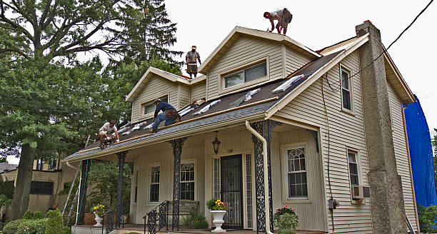 Best Roof Maintenance Services  in Fond Du Lac, WI
